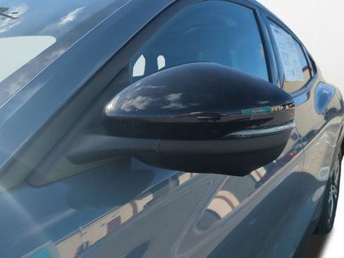 Used 2024 Mitsubishi Outlander SE Black Edition FWD image 12