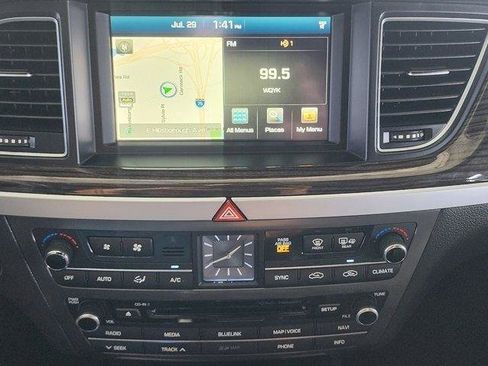 Used 2015 Hyundai Genesis 3.8 RWD image 29