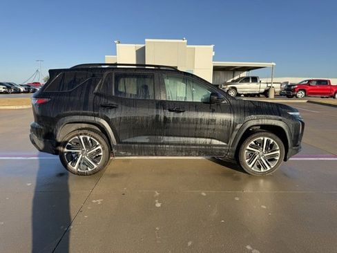 Used 2026 Chevrolet Equinox RS w/ Convenience Package III image 2