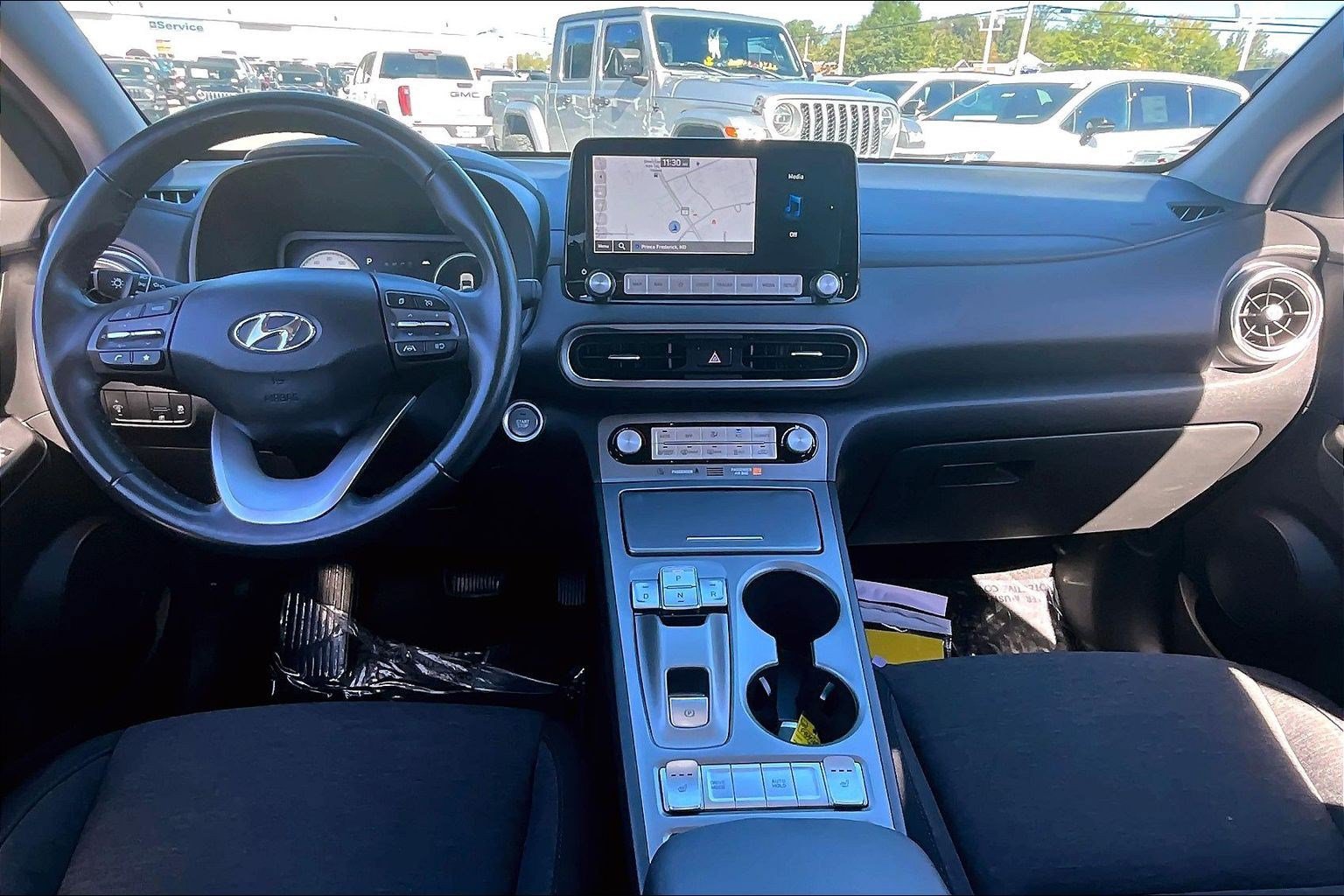 Used 2023 Hyundai Kona SEL FWD image 12