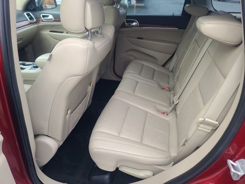 Used 2012 Jeep Grand Cherokee Limited w/ Luxury Group II image 11