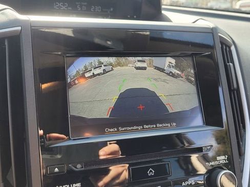 Used 2023 Subaru Crosstrek 2.0i Premium image 19