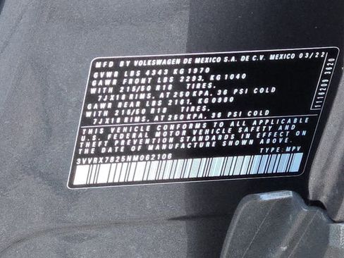 Used 2022 Volkswagen Taos SE image 17