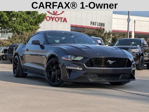Used 2022 Ford Mustang GT Premium w/ Equipment Group 401A RWD image 2