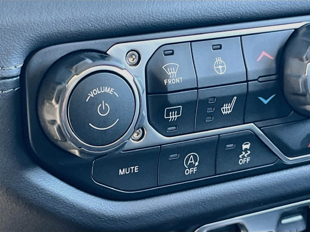 New 2027 Jeep Wrangler Unlimited Sahara AWD/4WD image 20