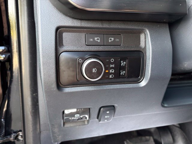Used 2023 Ford F550 4x4 Crew Cab Super Duty image 29