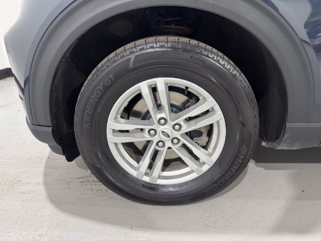 Used 2022 Ford Explorer XLT AWD/4WD image 9