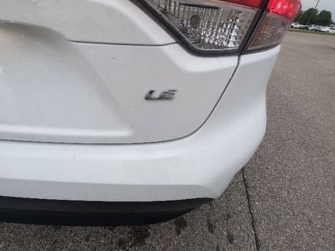 Used 2025 Toyota Corolla LE FWD image 7
