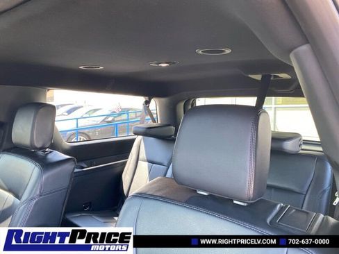Used 2021 Ford Expedition Max XLT image 24