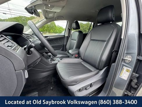Certified 2024 Volkswagen Tiguan SE AWD/4WD image 31