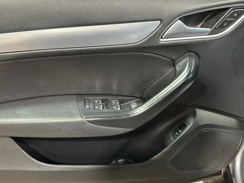 Used 2018 Audi Q3 2.0T Premium AWD/4WD image 11
