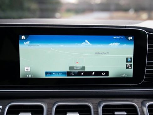 Used 2022 Mercedes-Benz GLS 450 4MATIC image 31