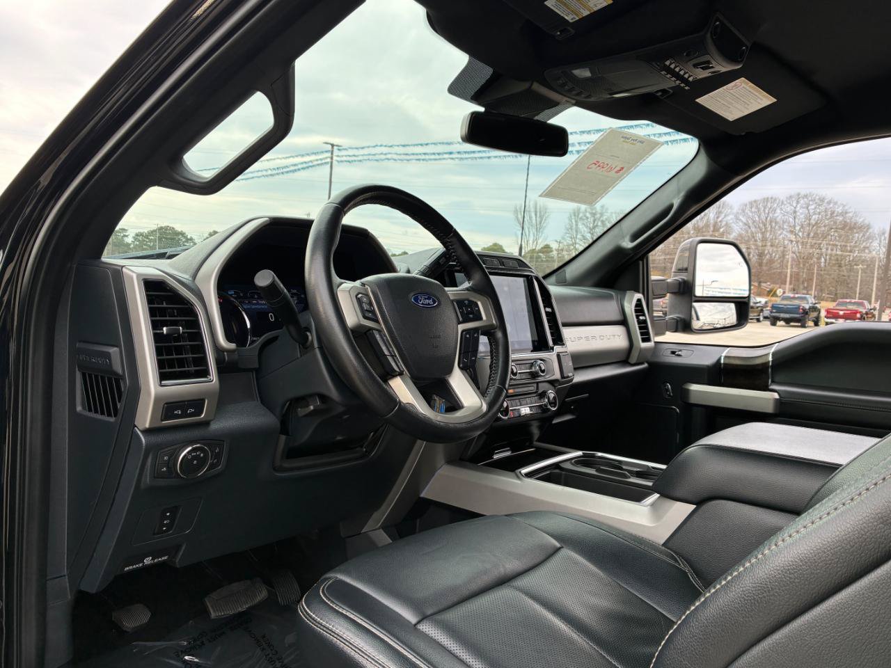 Used 2022 Ford F250 4x4 Crew Cab Super Duty image 15
