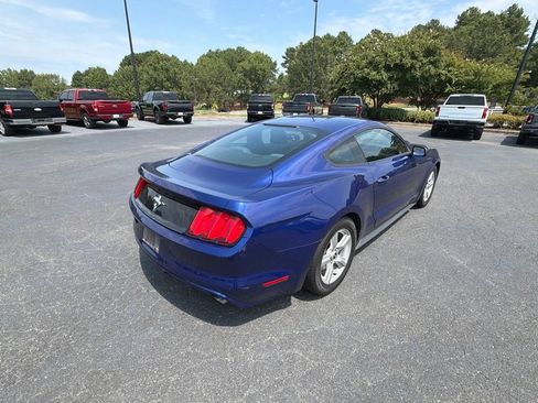 Used 2016 Ford Mustang Coupe RWD image 8