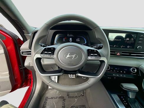 Certified 2026 Hyundai Elantra Sport FWD image 11