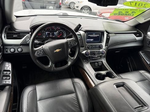 Used 2017 Chevrolet Suburban LT image 14