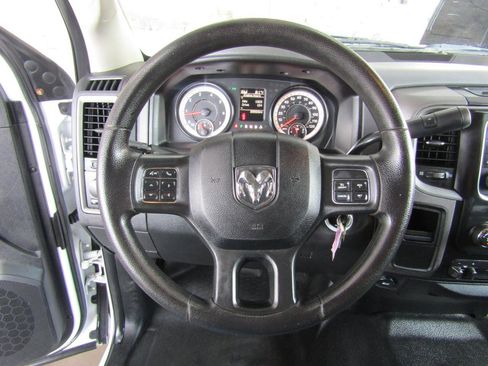 Used 2017 RAM 2500 Tradesman w/ Chrome Appearance Group RWD image 13