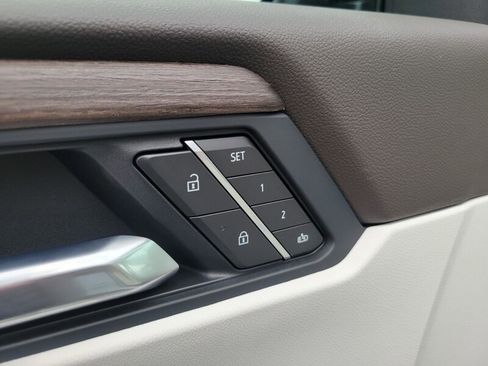 New 2026 GMC Acadia Denali w/ Super Cruise Package image 27