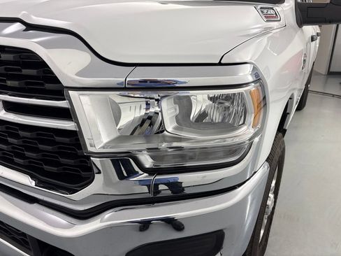 Used 2024 RAM 3500 Big Horn AWD/4WD image 9