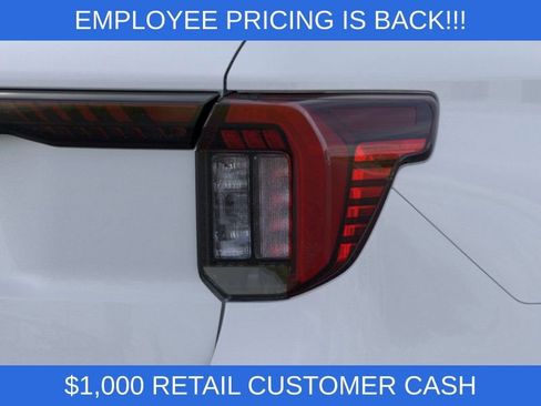 New 2026 Ford Explorer Active AWD/4WD image 21