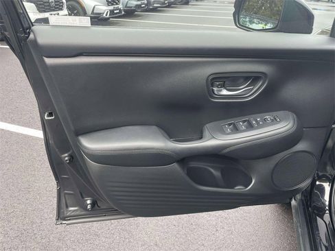 Certified 2023 Honda HR-V LX image 14