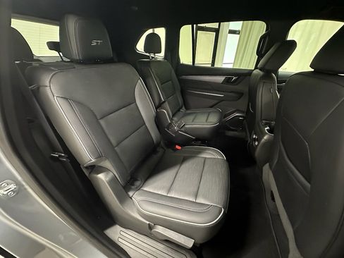 Certified 2025 Buick Enclave Sport Touring image 20