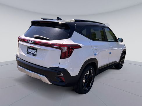 New 2026 Kia Seltos S FWD image 11