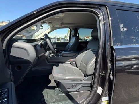 Used 2025 Ford Expedition Max Active image 7