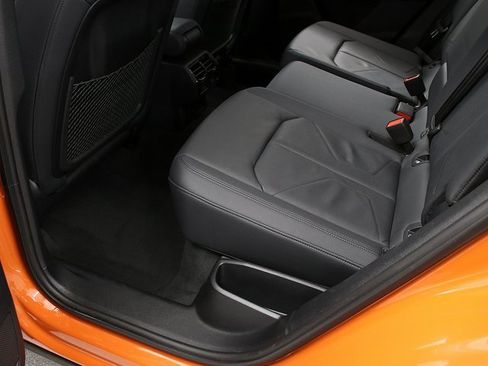 Used 2025 Audi Q3 2.0T Premium image 25