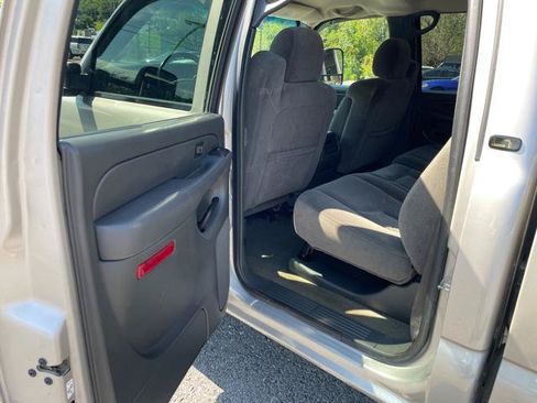 Used 2006 Chevrolet Silverado 2500 LT w/ Heavy-Duty Power Package AWD/4WD image 20