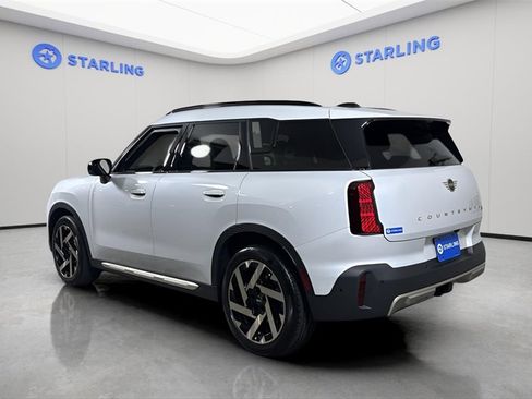 Used 2025 MINI Cooper Countryman S w/ Comfort Package Max image 5
