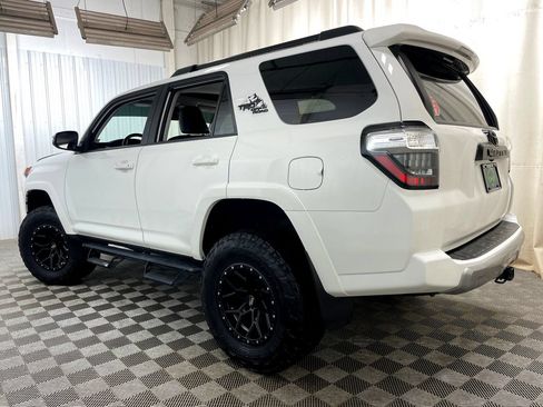 Used 2022 Toyota 4Runner TRD Off-Road Premium w/ Moonroof Package AWD/4WD image 48