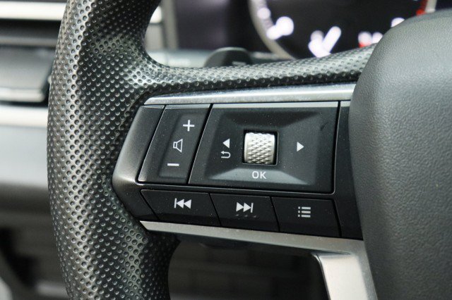 Used 2023 Mitsubishi Outlander ES FWD image 11