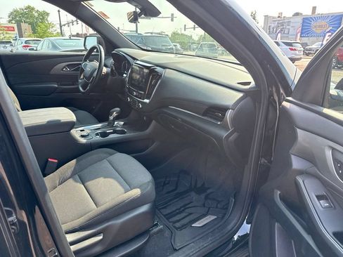 Used 2023 Chevrolet Traverse LT w/ Rear Camera Mirror Package AWD/4WD image 34