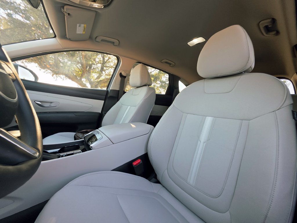 New 2026 Hyundai Tucson SEL FWD image 27