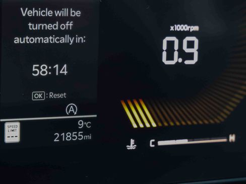 Used 2024 Kia Sorento LX image 10