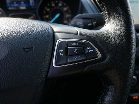 Used 2019 Ford Escape Titanium image 22