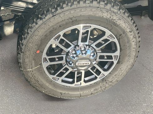New 2026 Ford F250 Platinum w/ Platinum Plus Package AWD/4WD image 20