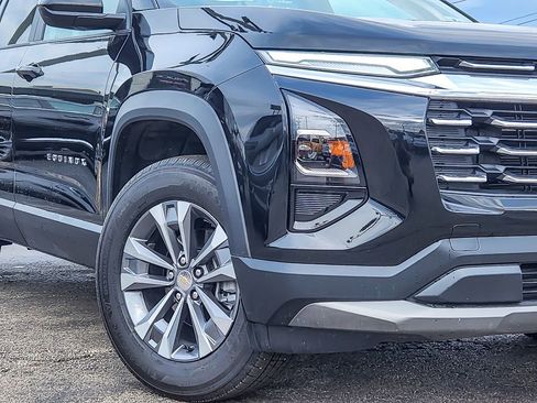 Used 2025 Chevrolet Equinox LT image 3