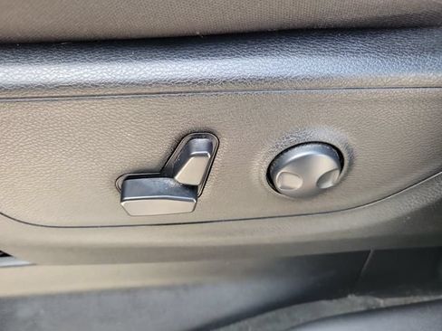 Used 2024 RAM 1500 Big Horn AWD/4WD image 17