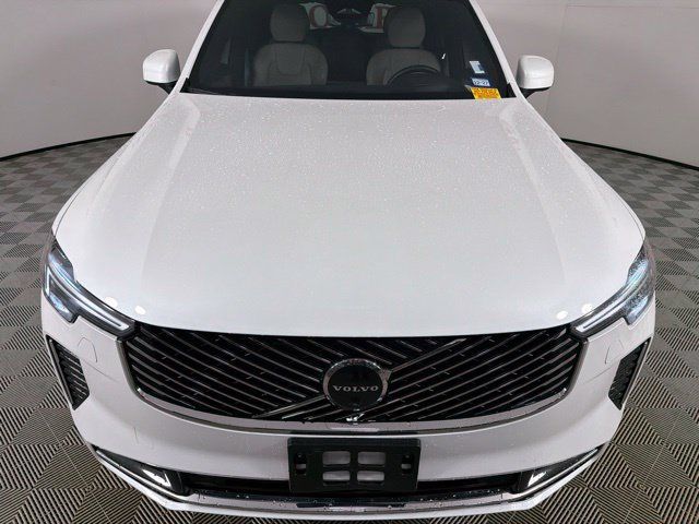 Used 2026 Volvo XC90 B6 Ultra w/ Lounge Package AWD/4WD image 5