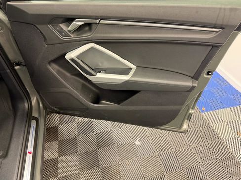 Used 2022 Audi Q3 2.0T Premium w/ Convenience Package AWD/4WD image 14