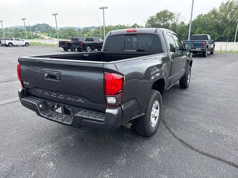 Used 2023 Toyota Tacoma SR w/ SR Convenience Package AWD/4WD image 6
