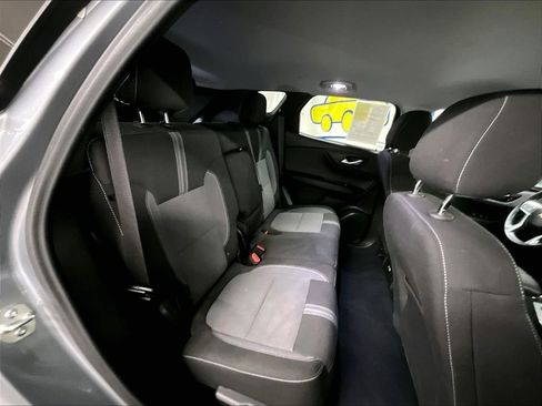Used 2025 Chevrolet Blazer LT AWD/4WD image 16