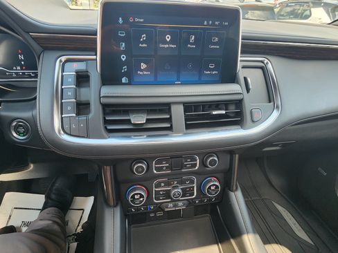 Used 2023 Chevrolet Tahoe High Country AWD/4WD image 15