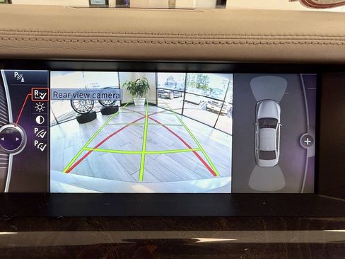 Used 2011 BMW 750Li RWD image 11
