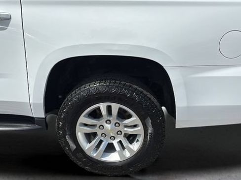 Used 2020 Chevrolet Suburban LT AWD/4WD image 39