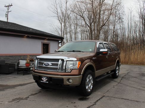Used 2011 Ford F150 Lariat w/ Lariat Chrome Pkg image 12