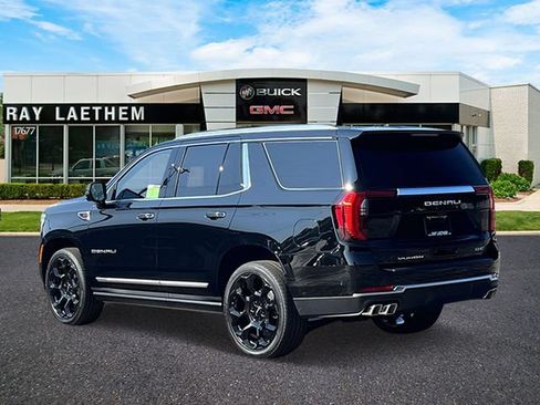 New 2026 GMC Yukon Denali w/ Denali Reserve Package AWD/4WD image 3