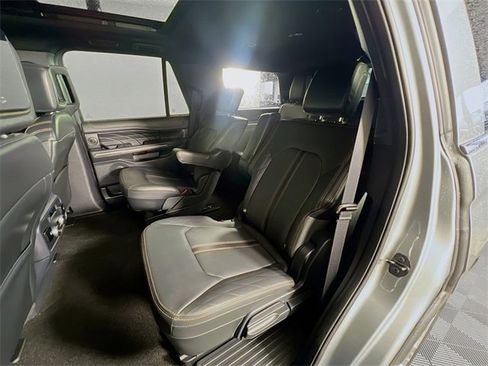Used 2023 Ford Expedition Platinum image 26